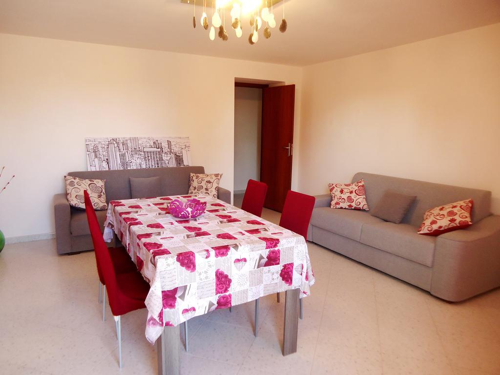 Ferienwohnung Sole E Fiori Di Sicilia Valderice Exterior foto