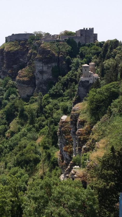 Ferienwohnung Sole E Fiori Di Sicilia Valderice Exterior foto